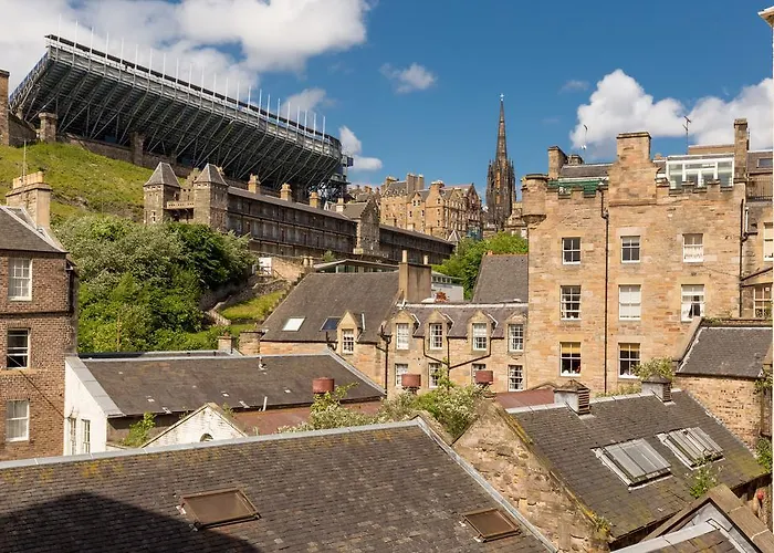 The Wee Thistle אדינבורו