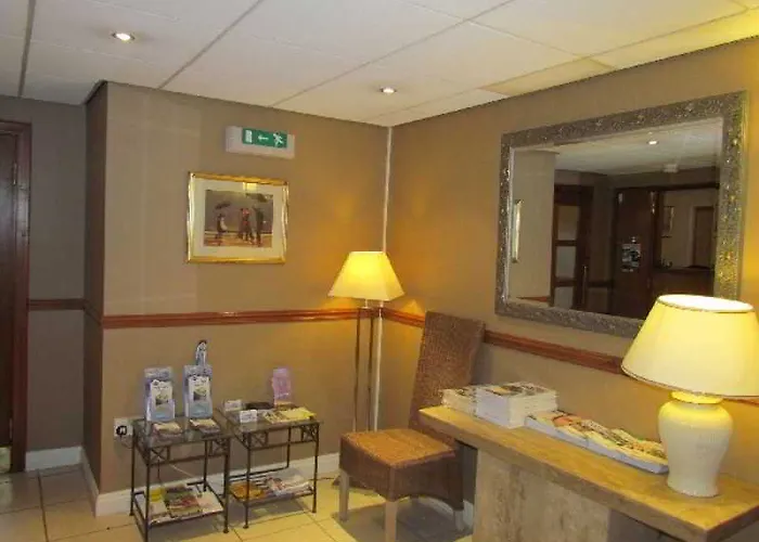 Edinburgh Aparthotel מלון דירות אדינבורו