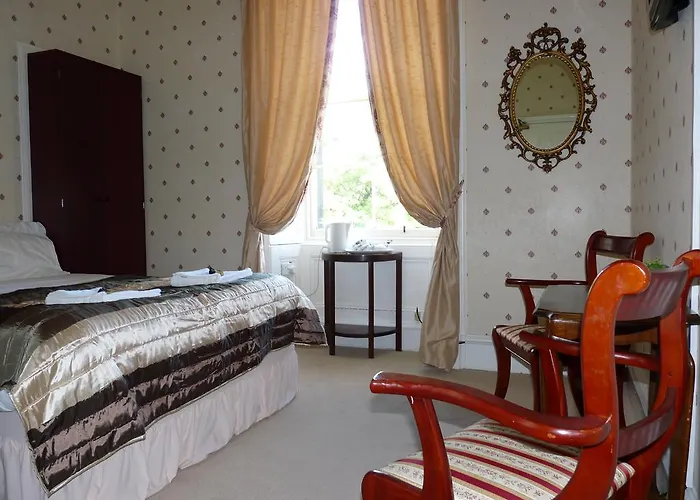 Pensionat Alba Hills 3*