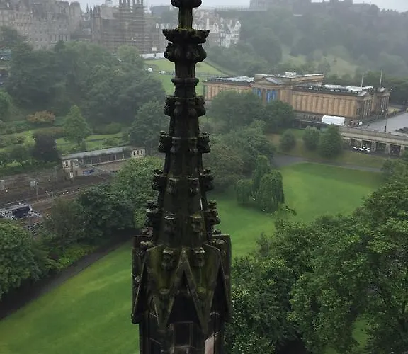 Nocleg ze śniadaniem Hermitage 3*