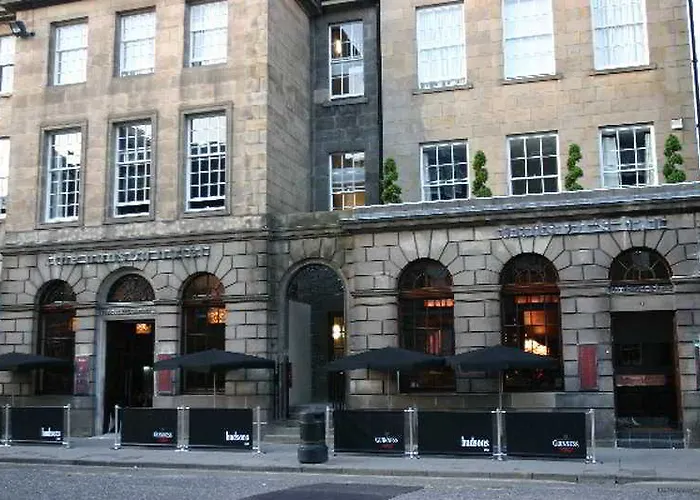 Angels Share Hotel