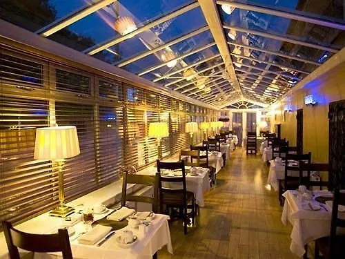 Aaron בית הארחה