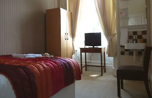 Alba Hills 3*