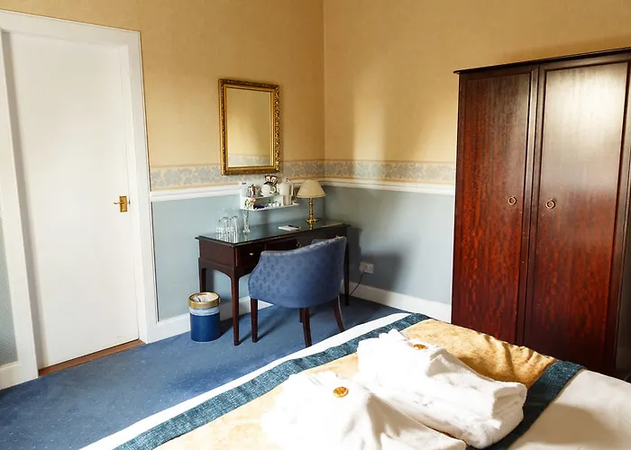 West End אדינבורו