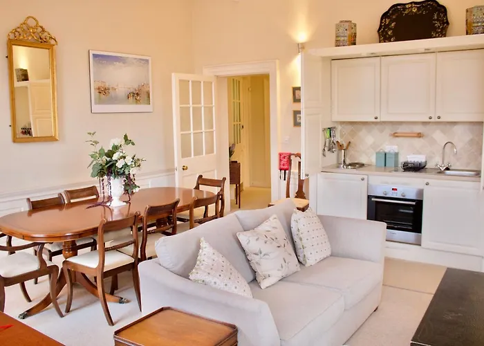 דירה Period On Castle Street אדינבורו