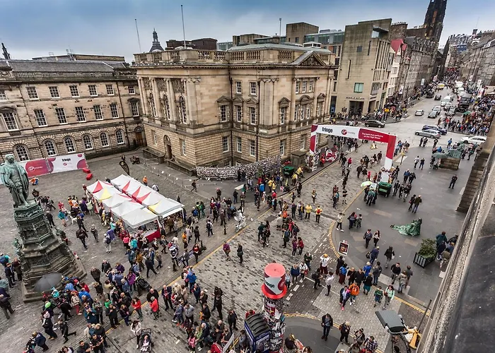 St Giles Royal Mile Апартаменты Эдинбург