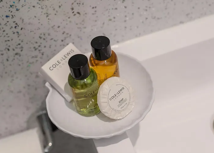 Ladystairs 2 Royal Mile דירה אדינבורו