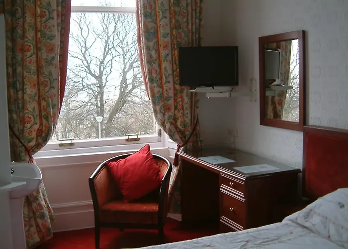 Terrace Hotel 2*
