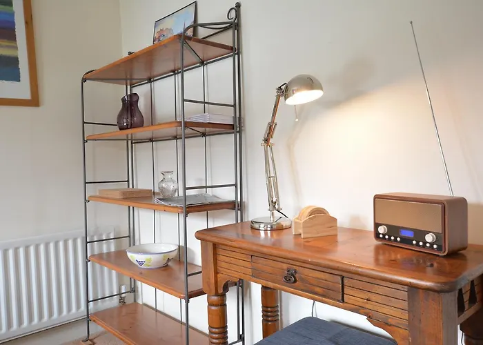 Apartment Holyrood Park - Carparking Included! *