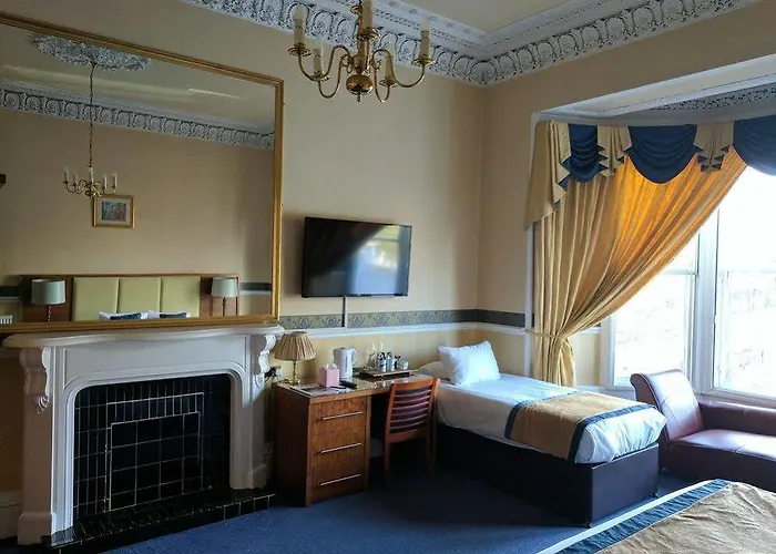 West End 4* Édimbourg