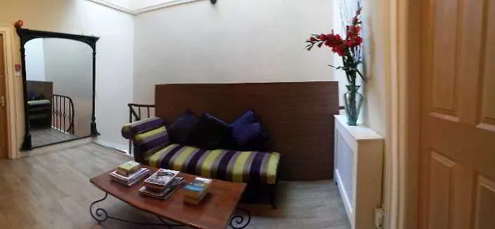 Townhouse 3*