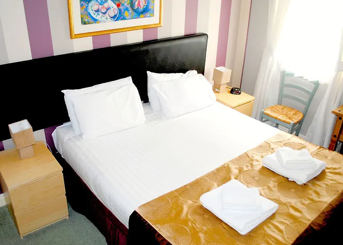 מלון דירות Edinburgh Aparthotel 4*