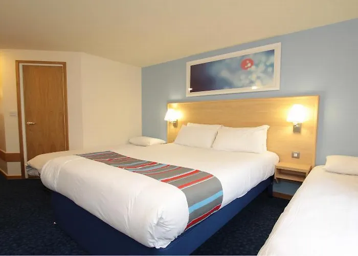 Travelodge Haymarket 3*