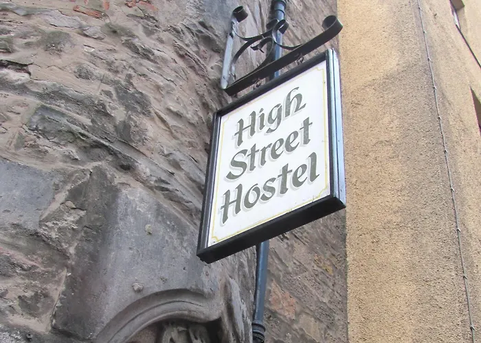 High Street - Over 18s Only, Backpackers Atmosphere (adults Only) * Эдинбург
