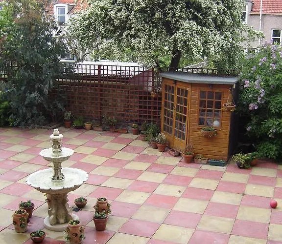 Heriott Park Guest house