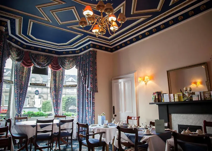 Alba Hills בית הארחה