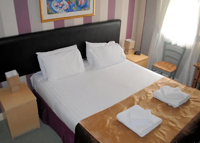 מלון דירות Edinburgh Aparthotel אדינבורו