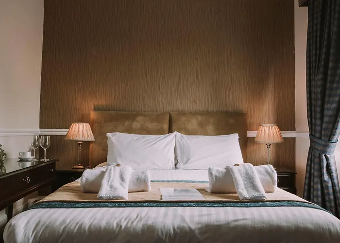 West End 4* אדינבורו