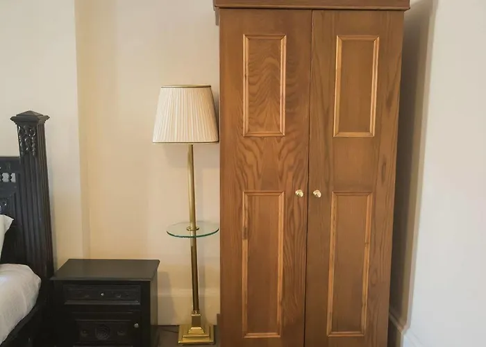 Bed & Breakfast York House 2*