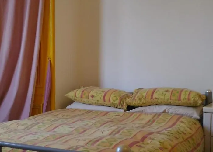 Swan Lake Bed & Breakfast