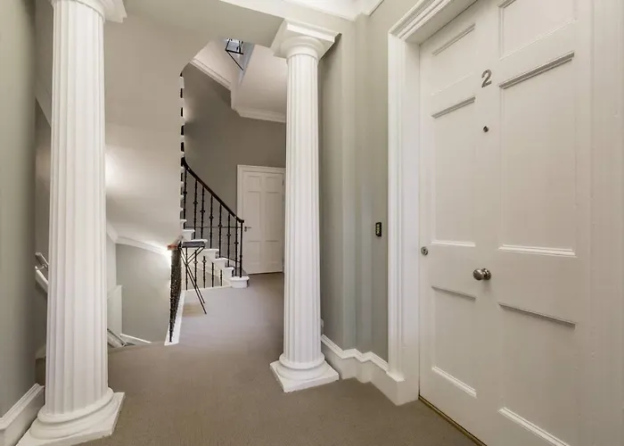 Joivy Luxurious Near Haymarket Station Edynburg