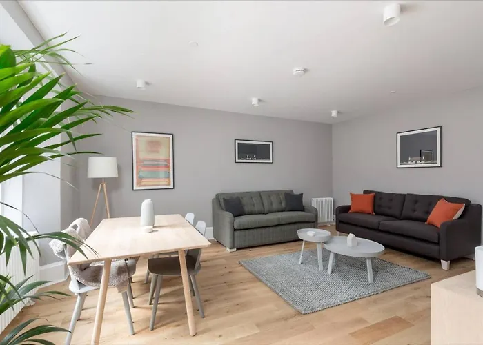 Apartament Joivy Luxurious Near Haymarket Station Edynburg