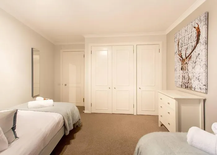 Apartment Joivy Historic Centre With Free Secure Parking - No Suvs