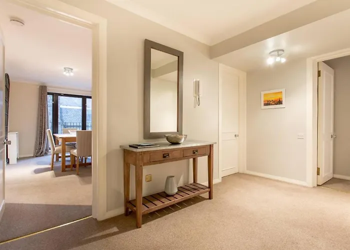 Joivy Historic Centre With Free Secure Parking - No Suvs Apartment *