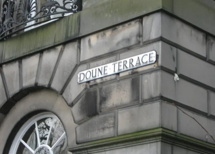 Apartment Joivy Spacious In New Town Prime Location *