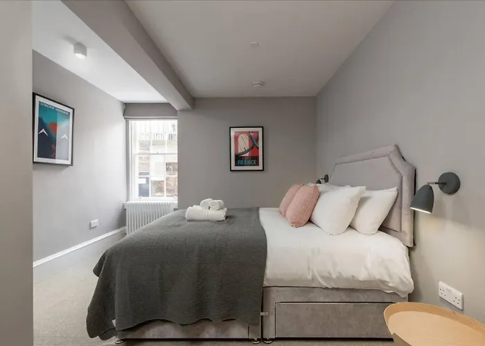 Joivy Luxurious Near Haymarket Station Apartament Edynburg