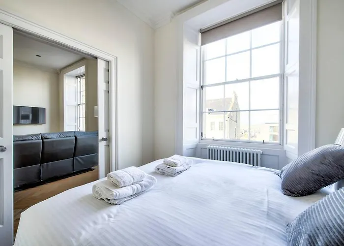 Guestready - Modern 5 Minutes Walk From Princes Street *