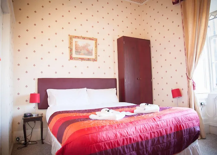 Alba Hills 3*