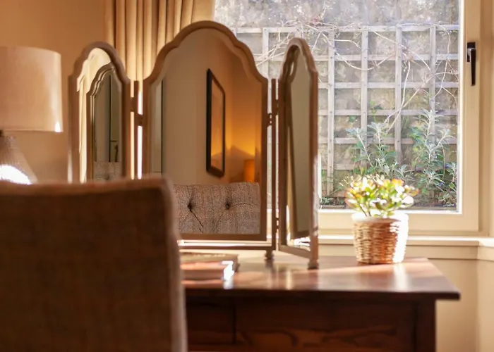 Otel The Roseate - Small Luxury Of The World