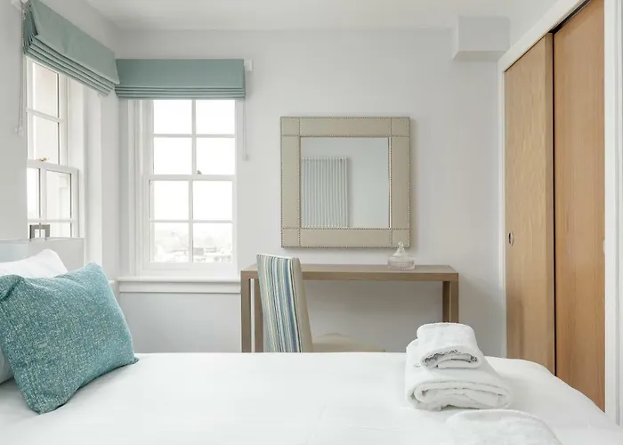 Destiny Scotland - Royal Mile 아파트 에든버러