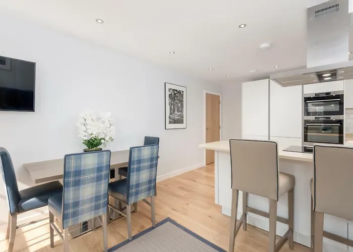 Apartment Destiny Scotland - Royal Mile *