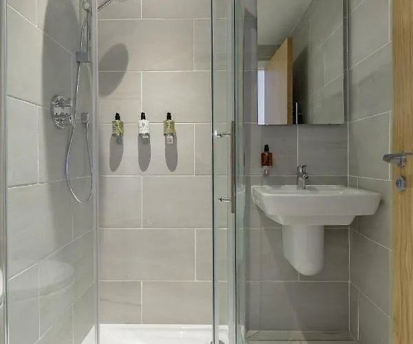 Destiny Scotland - Royal Mile *