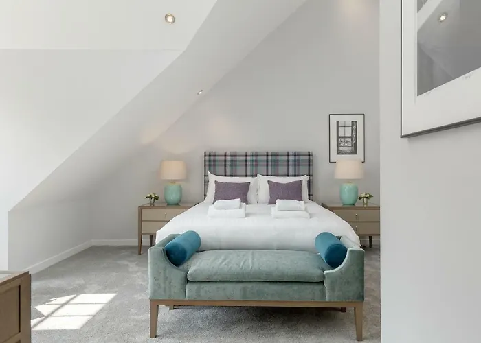 Destiny Scotland - Royal Mile 아파트