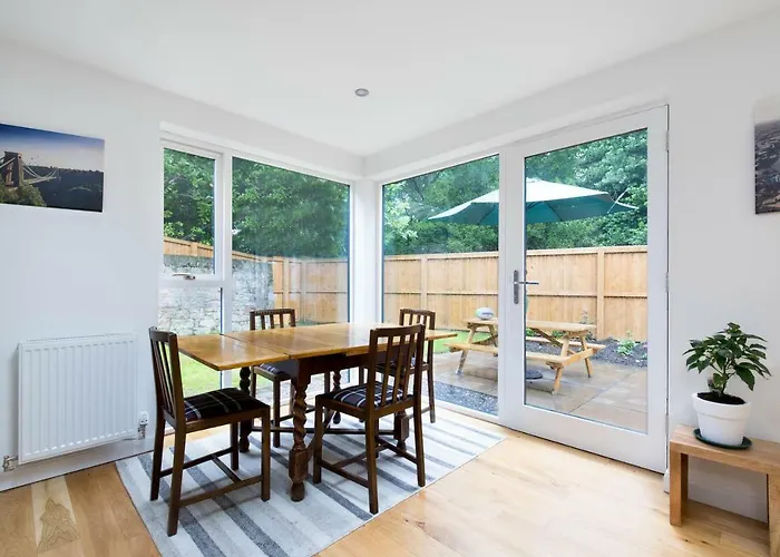 Domek letniskowy Trinity - With Private Garden And Parking Edynburg