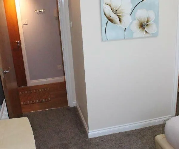 Luxury Spectrum * Εδιμβούργο