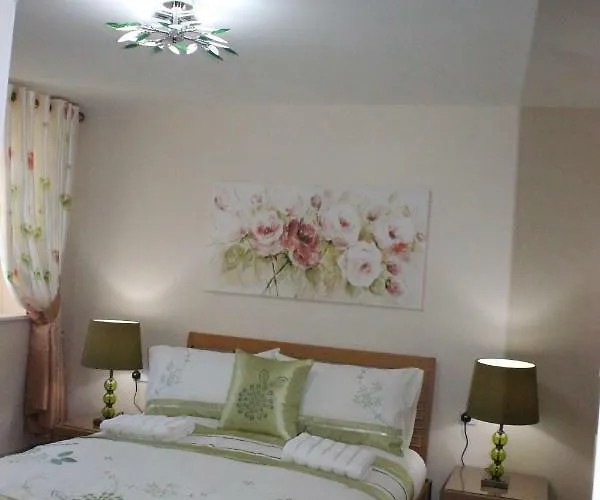 Luxury Spectrum * Εδιμβούργο