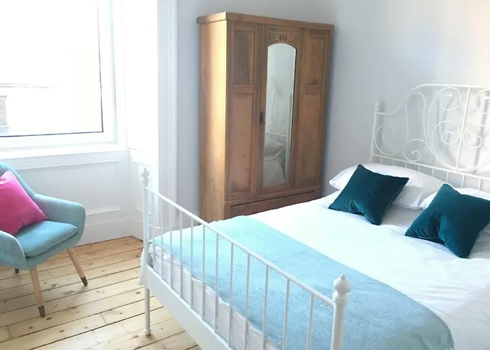 Historic 1890s Turned Relaxing Retreat * Edinburgh