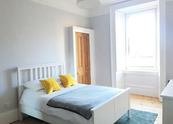 Historic 1890s Turned Relaxing Retreat Apartment