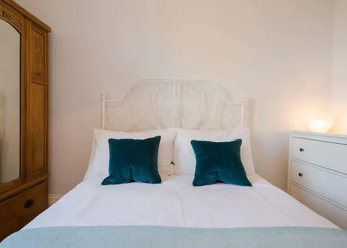 Apartment Historic 1890s Turned Relaxing Retreat Edinburgh