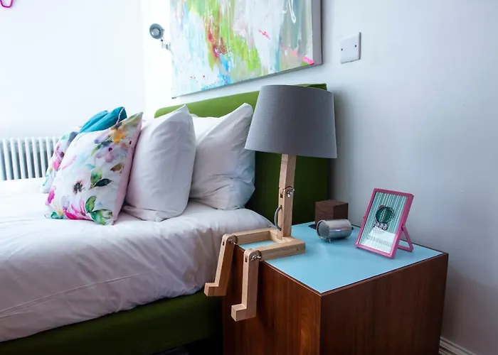 Modern Flat With Fantastic Views By The Royal Mile Appartamento