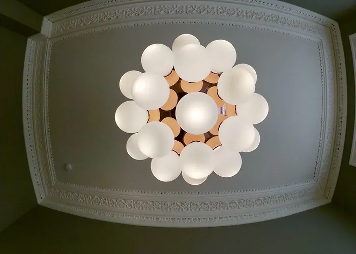 Escape To @ Albyn Place Daire