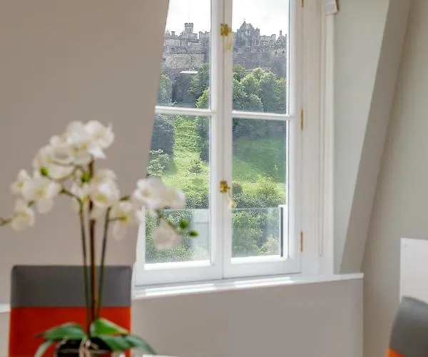 Destiny Scotland Hanover Edimburgo