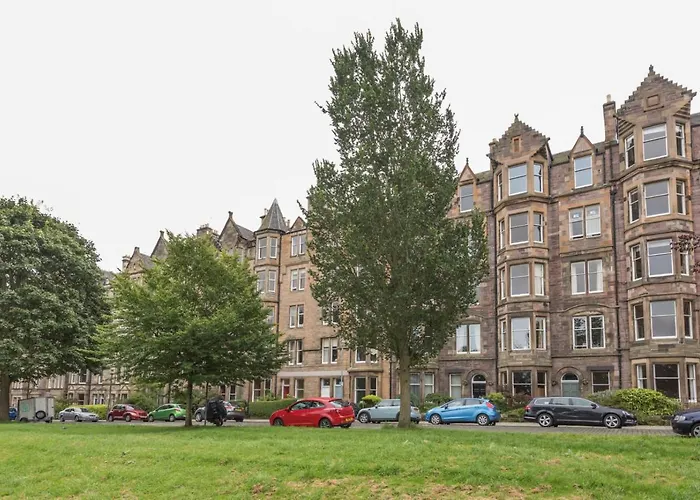 3 Bed Overlooking Meadows Park Lägenhet Edinburg