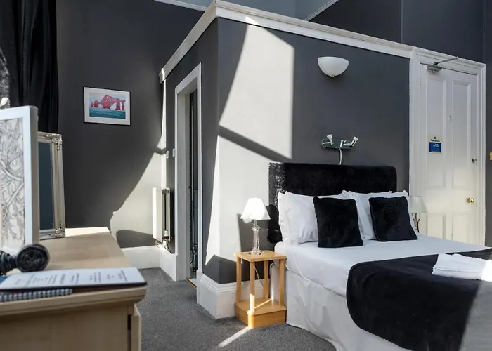 Konukevi Claremont Edinburgh