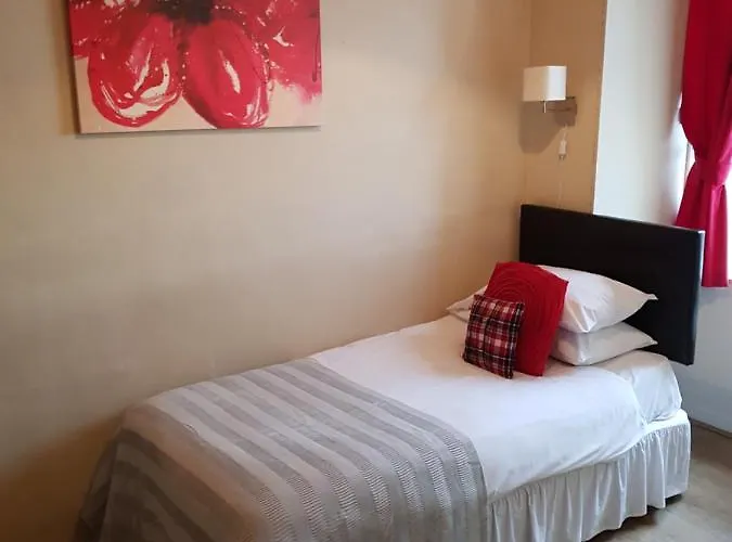 Townhouse بيت ضيافة