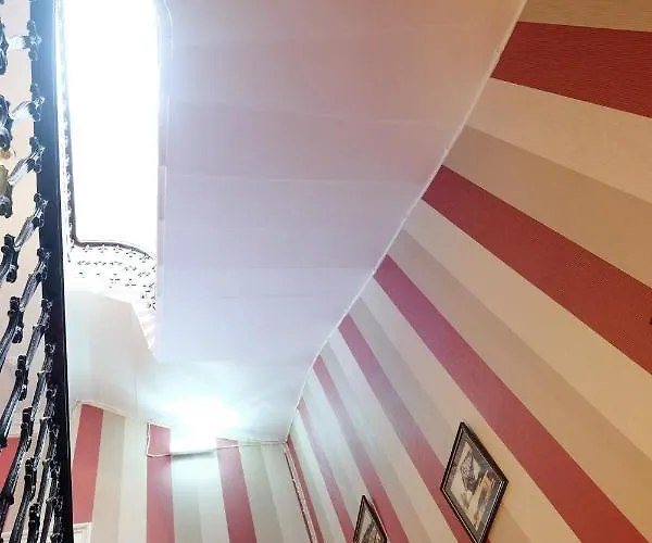 ゲストハウス バルモア エディンバラ